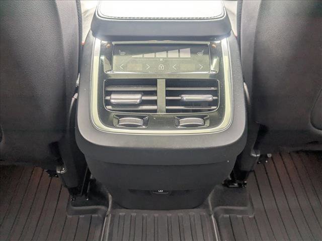 Used 2023 Volvo XC90 B6 Plus w/ Protection Package Premier image 20