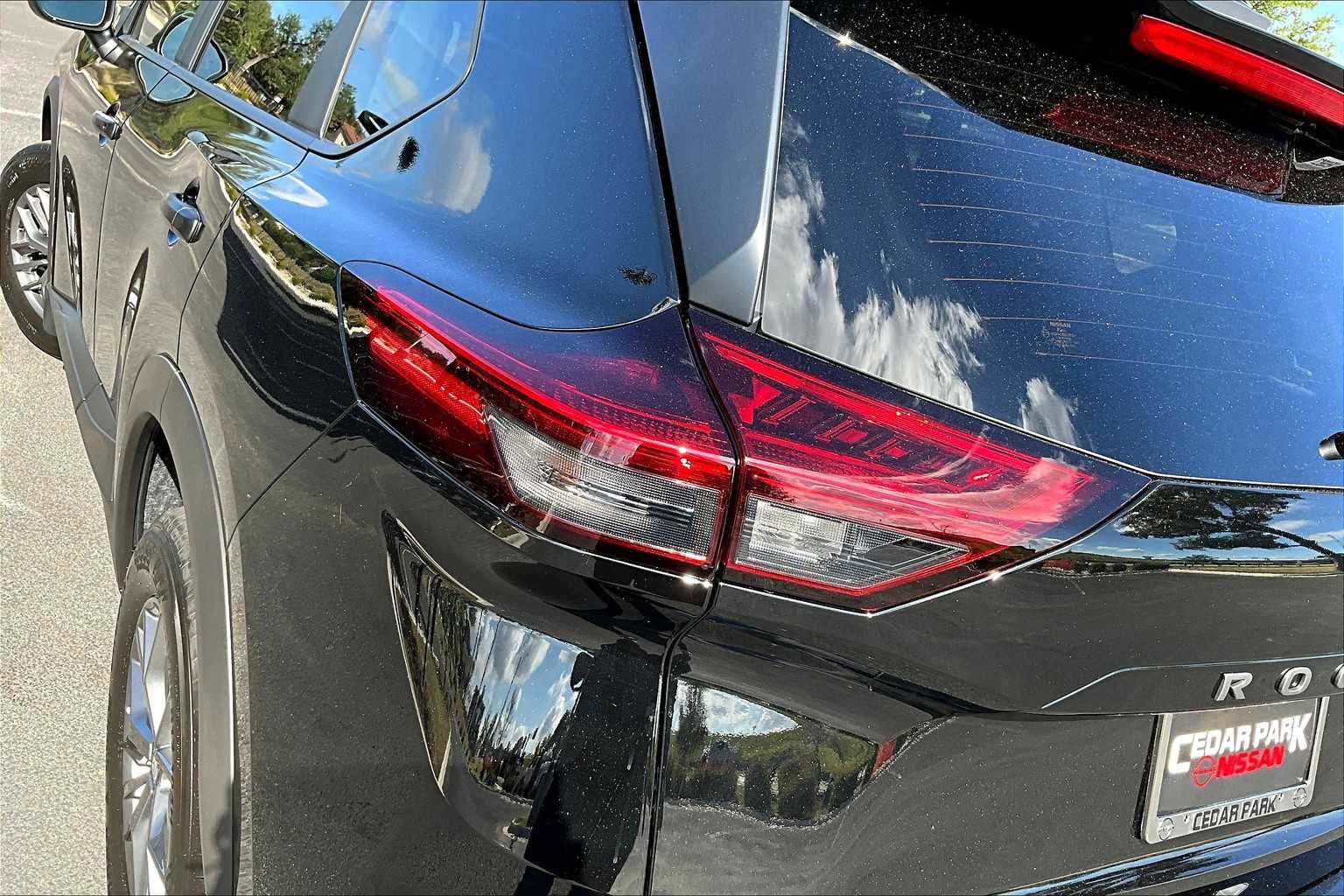 New 2026 Nissan Rogue S image 14