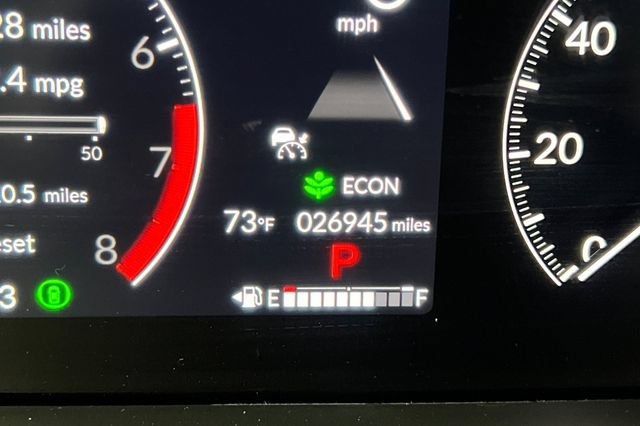 Used 2025 Honda Pilot TrailSport image 32
