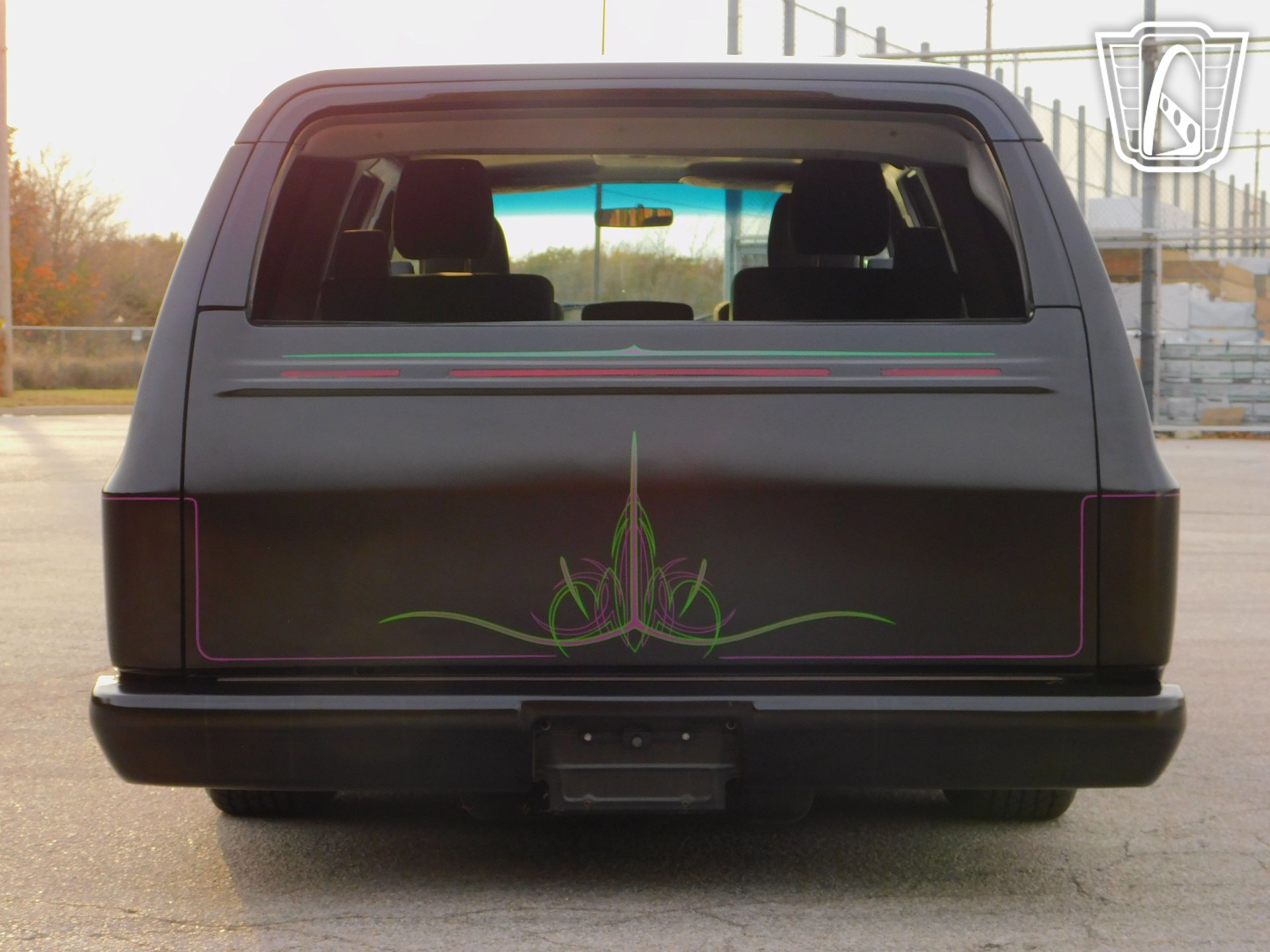 Used 1988 Chevrolet Suburban 2WD image 22