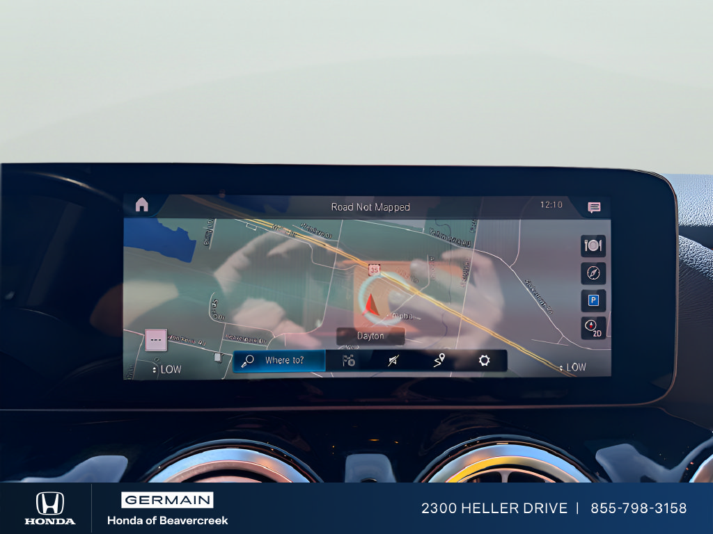 Used 2021 Mercedes-Benz GLA 250 4MATIC w/ Premium Package image 16
