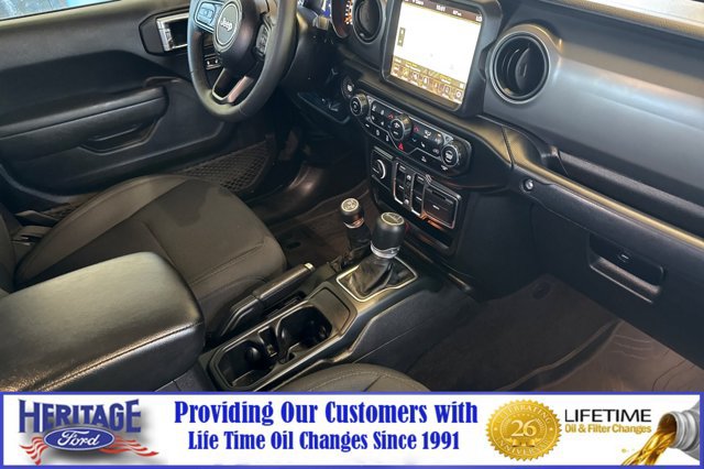 Used 2022 Jeep Gladiator Sport AWD/4WD image 15