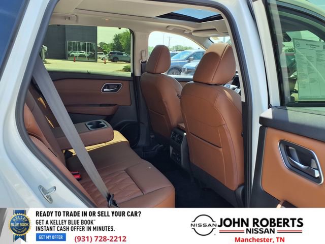 New 2026 Nissan Rogue Platinum w/ Platinum Premium Package AWD/4WD image 18