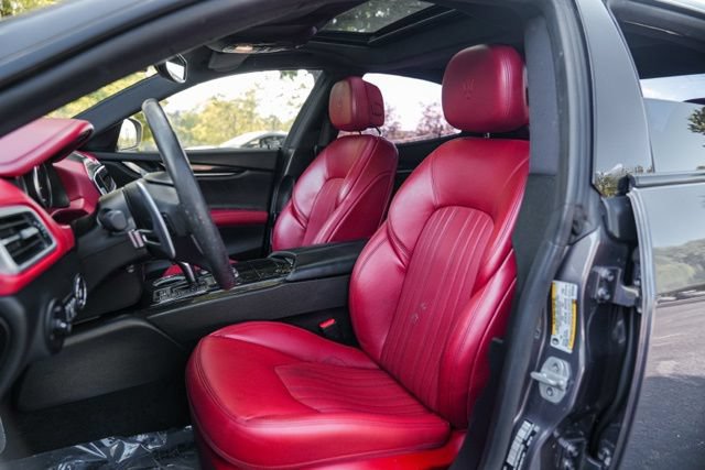 Used 2023 Maserati Ghibli Modena RWD image 38