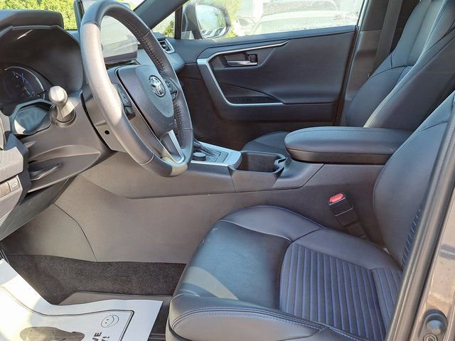 Used 2024 Toyota RAV4 XSE w/ Weather Package image 23