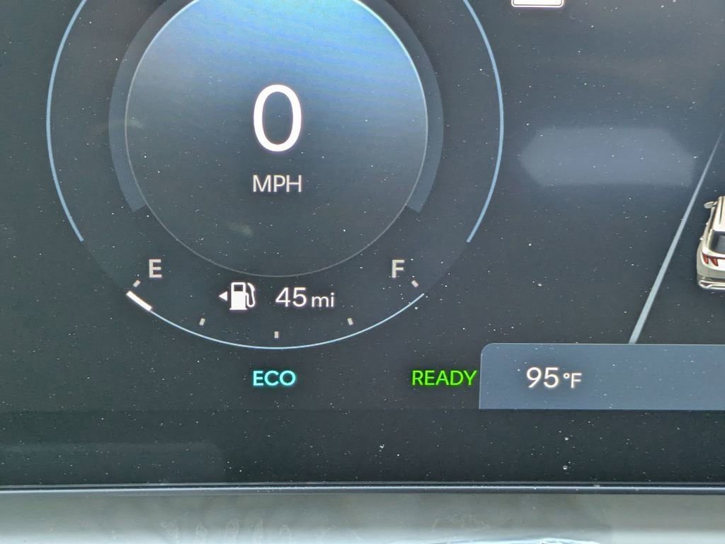 New 2025 Hyundai Tucson Limited image 16