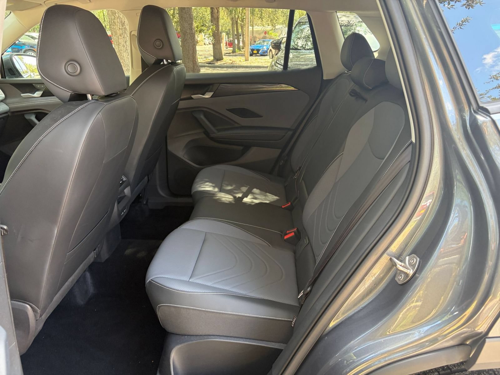 Used 2026 Volkswagen Tiguan SE FWD image 37