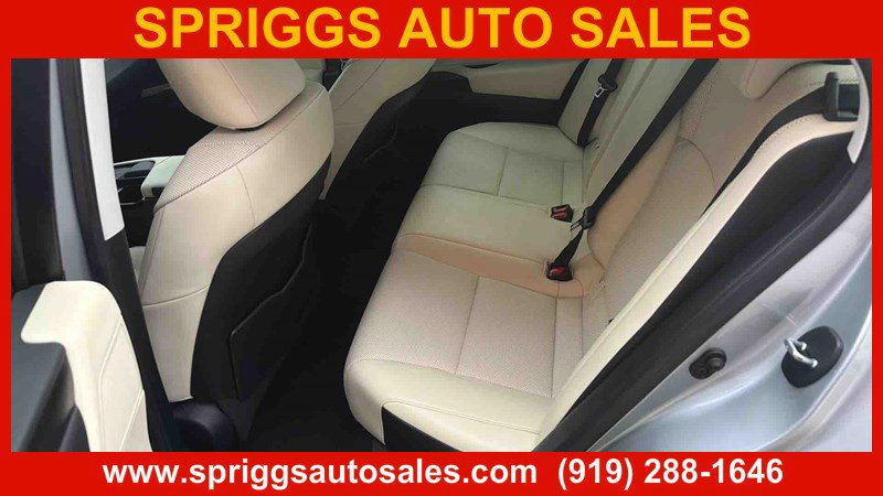 Used 2022 Lexus ES 350 w/ Premium Package FWD image 5