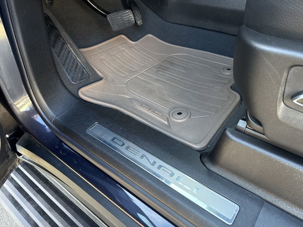 Certified 2024 GMC Yukon XL Denali image 18