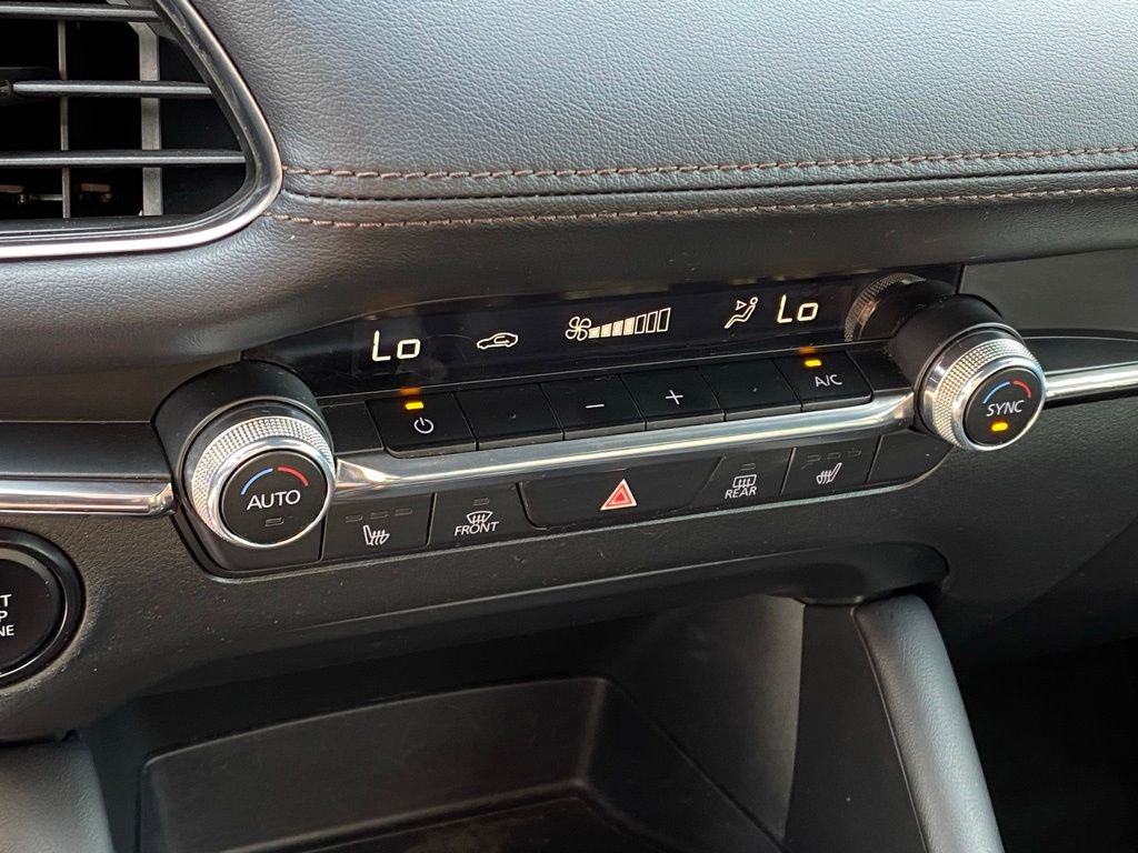 Used 2023 MAZDA MAZDA3 s FWD image 18