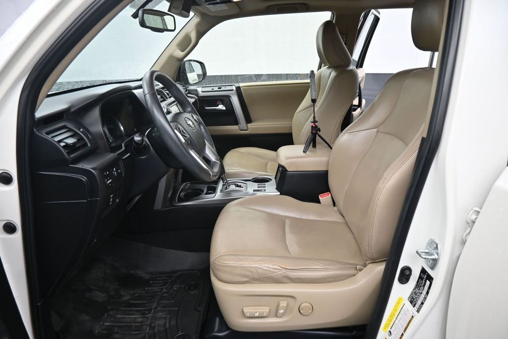Used 2014 Toyota 4Runner Limited RWD image 7