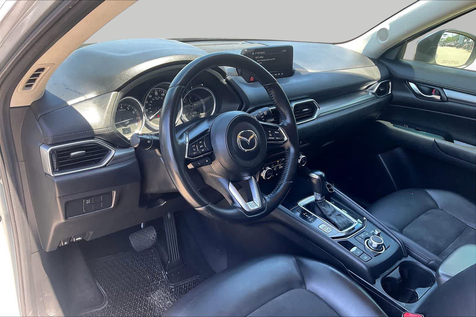 Used 2017 MAZDA CX-5 Touring FWD image 17