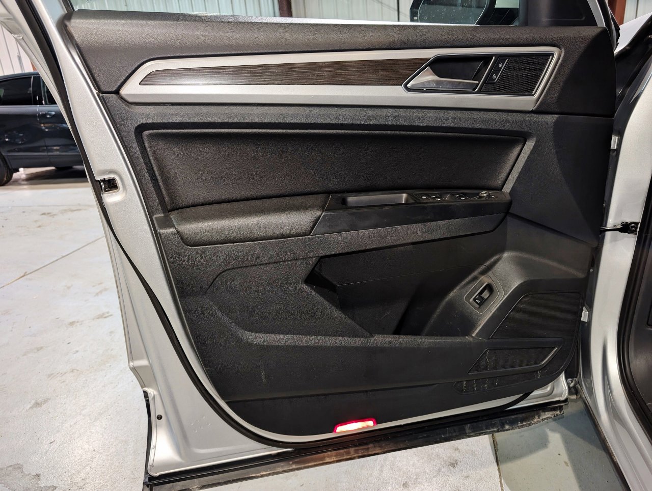 Used 2018 Volkswagen Atlas SE image 14