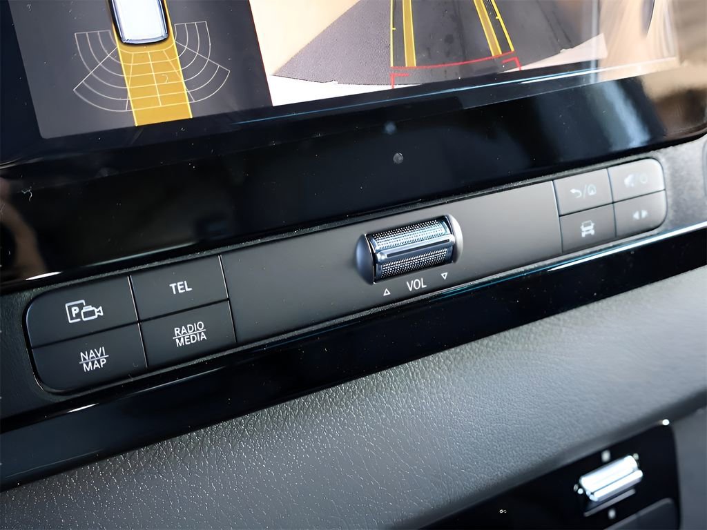 Used 2024 Mercedes-Benz Sprinter 3500 image 26