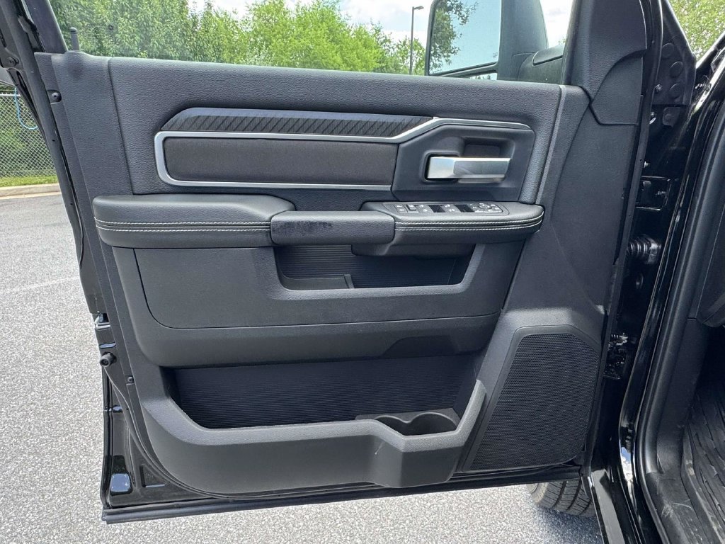 New 2026 RAM 2500 Big Horn AWD/4WD image 25