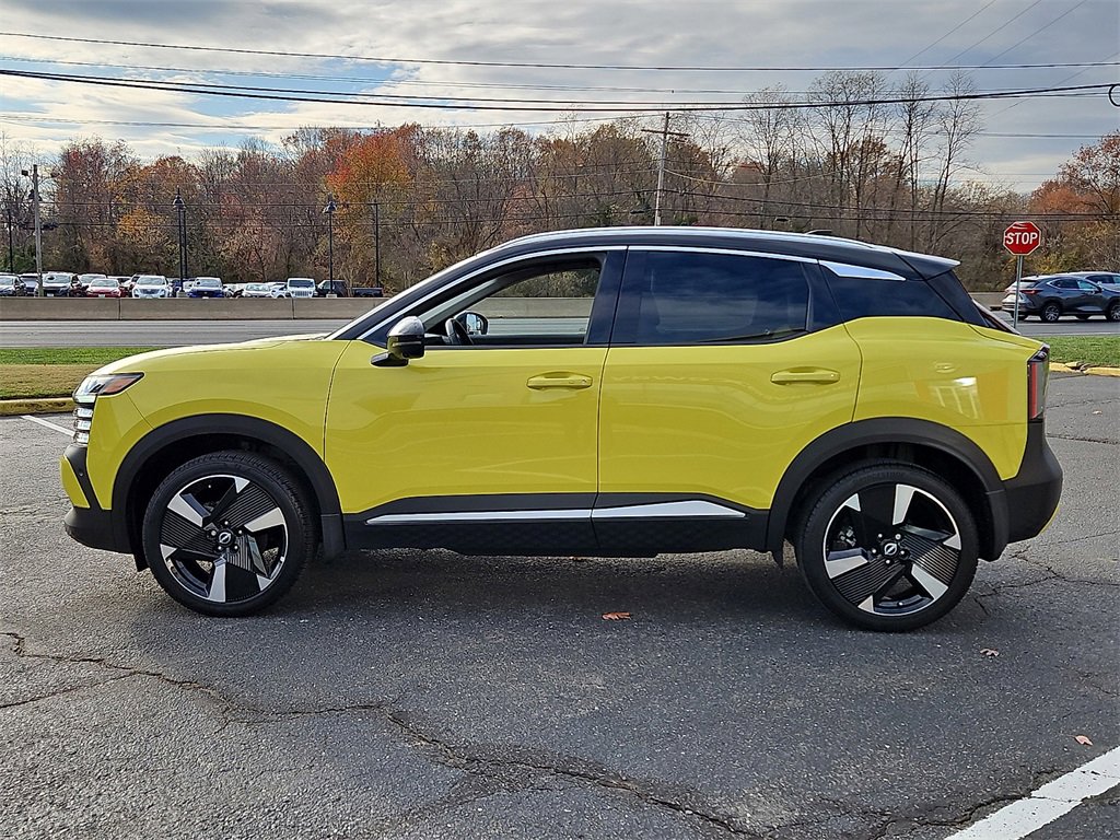 Certified 2025 Nissan Kicks SR w/ Illumination Package image 5