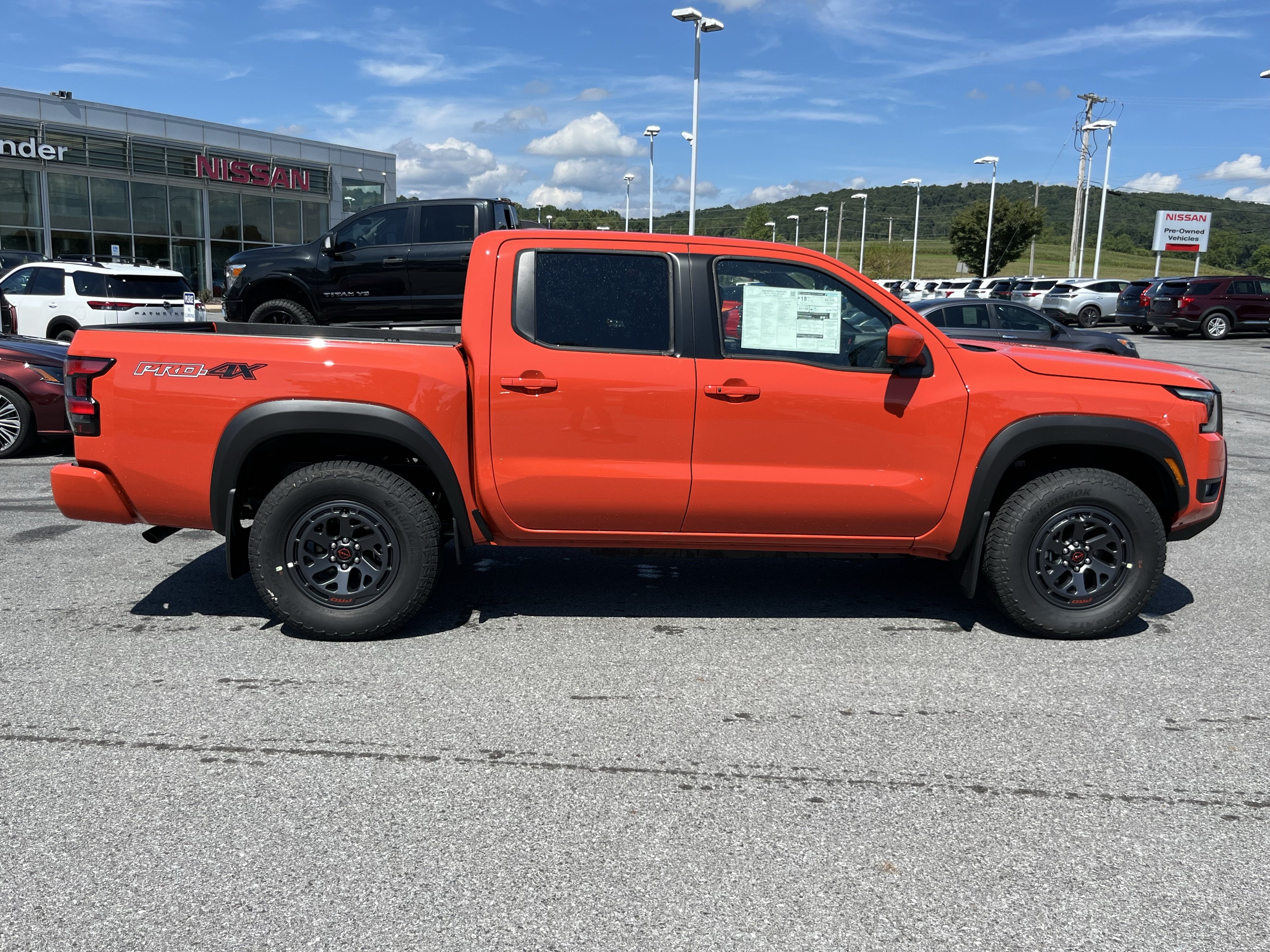 New 2026 Nissan Frontier PRO-4X w/ Pro Premium Package AWD/4WD image 2
