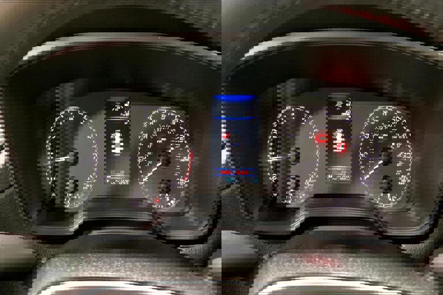 Used 2025 Toyota Corolla Cross LE image 26