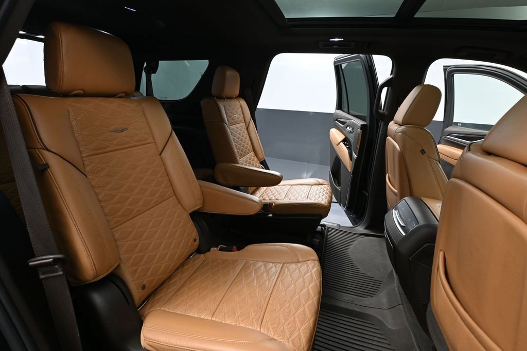 Used 2021 Cadillac Escalade Sport AWD/4WD image 54