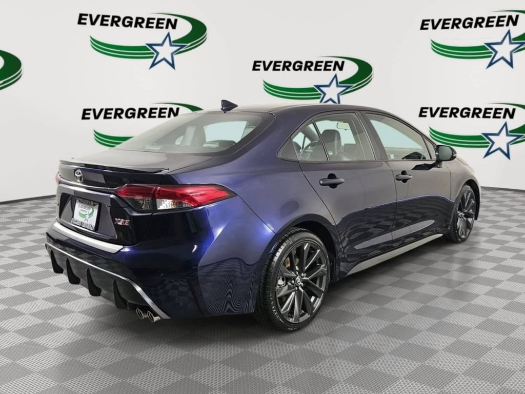 Used 2024 Toyota Corolla XSE FWD image 5
