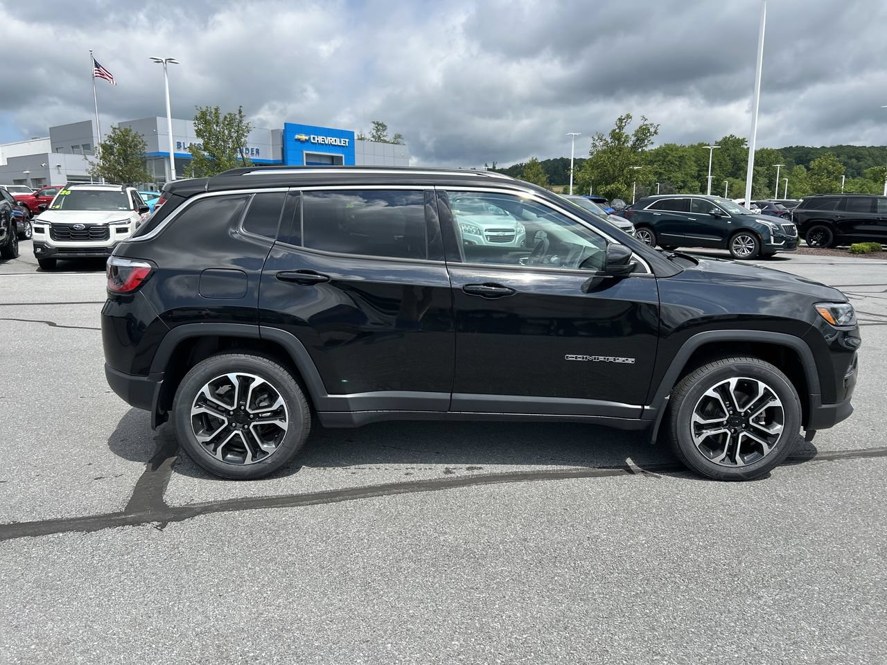 Used 2022 Jeep Compass Limited w/ Sun and Sound Group AWD/4WD image 8