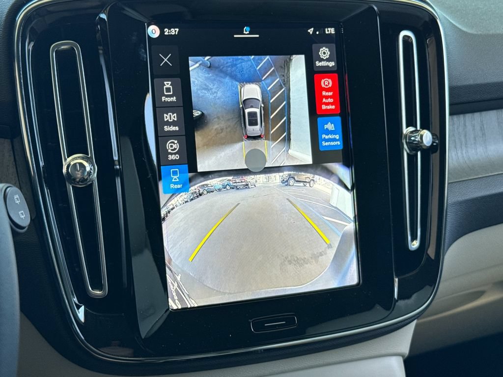New 2026 Volvo XC40 B5 Plus w/ Protection Package Premier AWD/4WD image 19