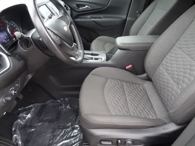 Used 2020 Chevrolet Equinox LT w/ Driver Convenience Package FWD image 6
