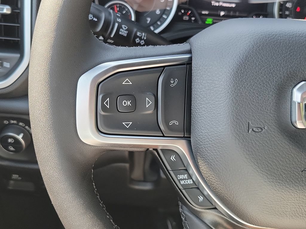 New 2026 RAM 1500 Big Horn AWD/4WD image 14