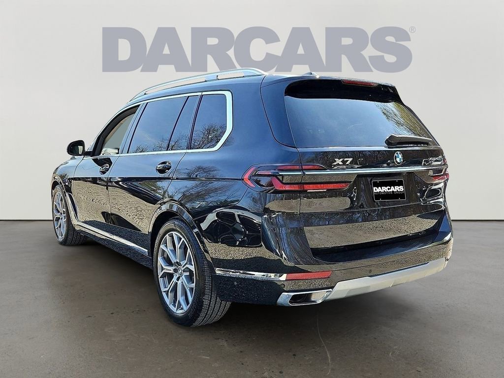 Used 2025 BMW X7 xDrive40i w/ Premium Package image 4