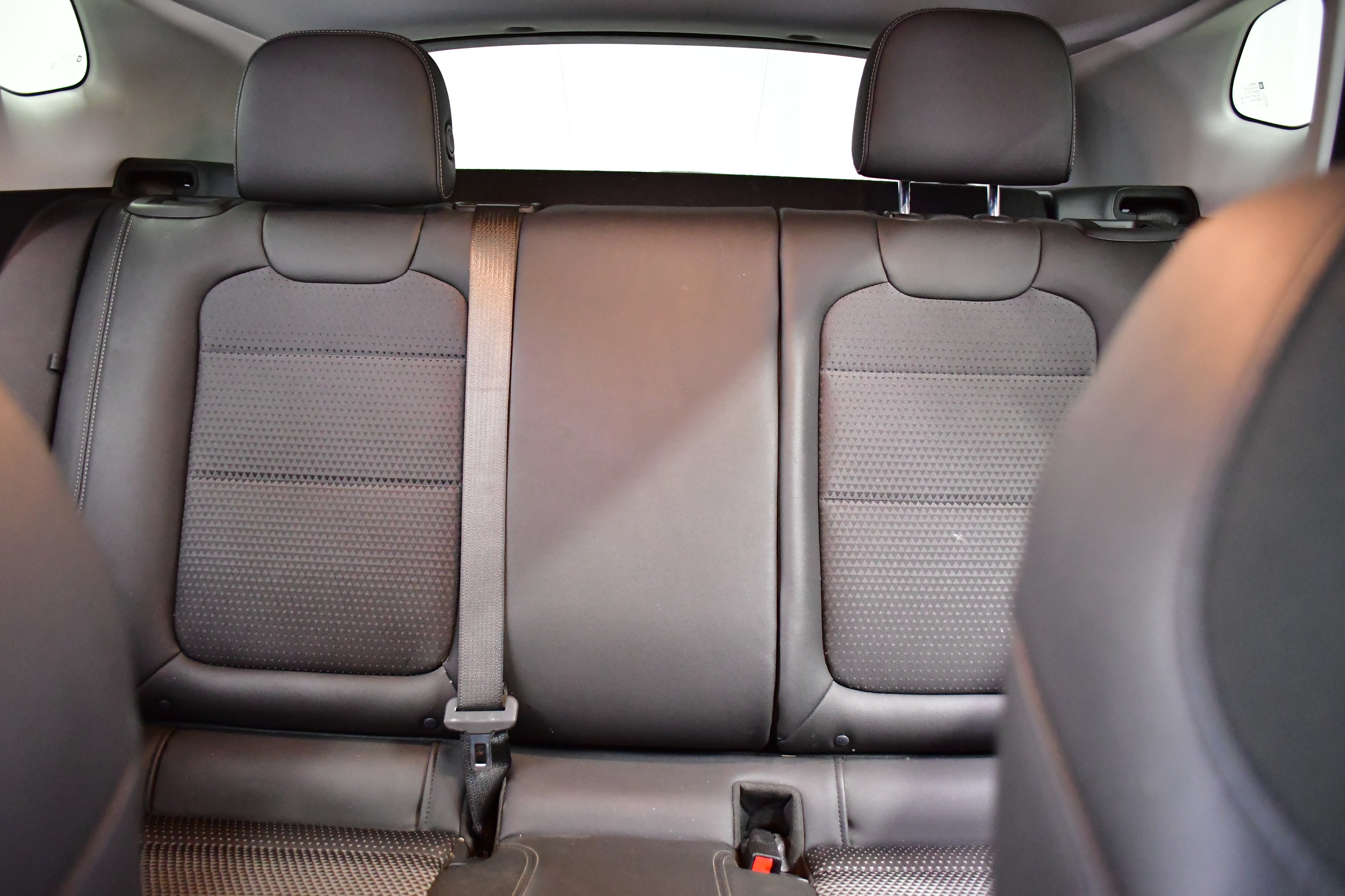 Used 2025 Chevrolet Trax LT w/ LT Convenience Package FWD image 12