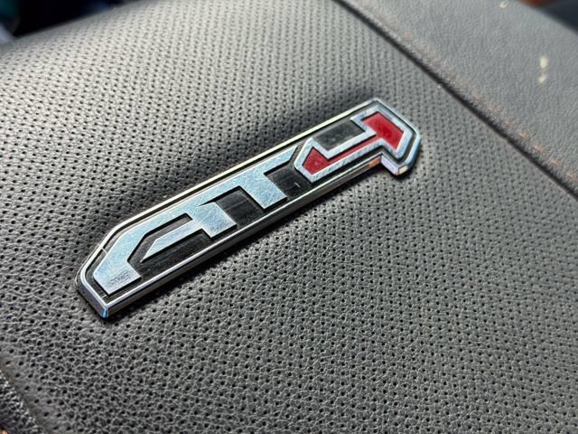 Used 2025 GMC Sierra 2500 AT4 w/ AT4 Premium Plus Package AWD/4WD image 12