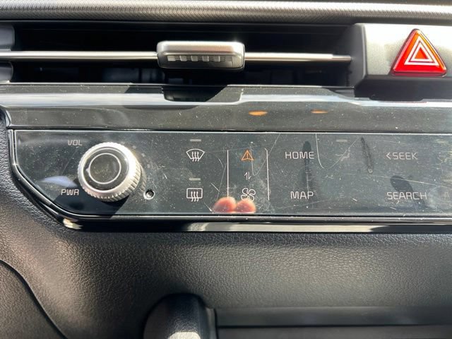 Used 2026 Kia Sportage LX FWD image 19