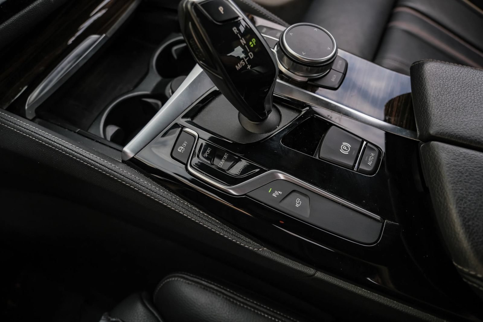 Used 2019 BMW 540i xDrive AWD/4WD image 24