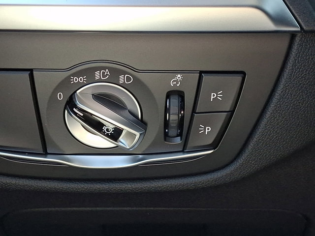 Certified 2023 BMW X3 xDrive30i w/ Convenience Package image 26