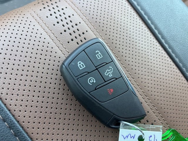 Used 2025 Chevrolet Silverado 1500 High Country w/ Technology Package image 45