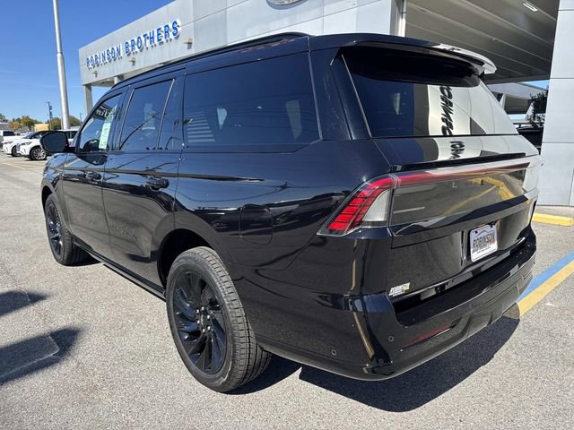 New 2025 Lincoln Navigator Reserve w/ Jet Appearance Package image 5