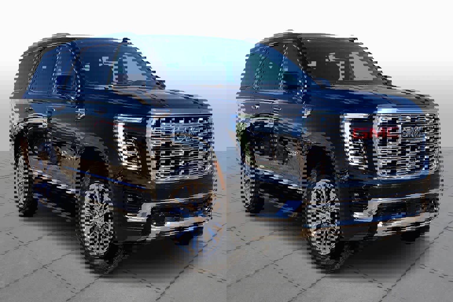 Used 2025 GMC Yukon Denali image 3