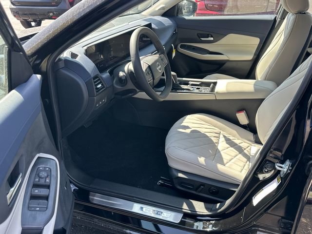 New 2026 Nissan Sentra SL FWD image 11