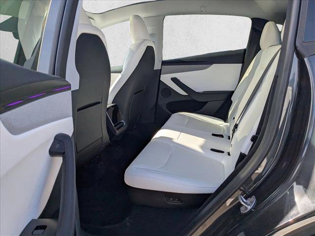 Used 2026 Tesla Model Y Premium image 17