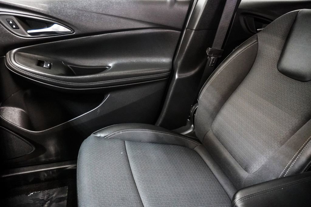 Used 2023 Buick Encore GX Preferred image 26