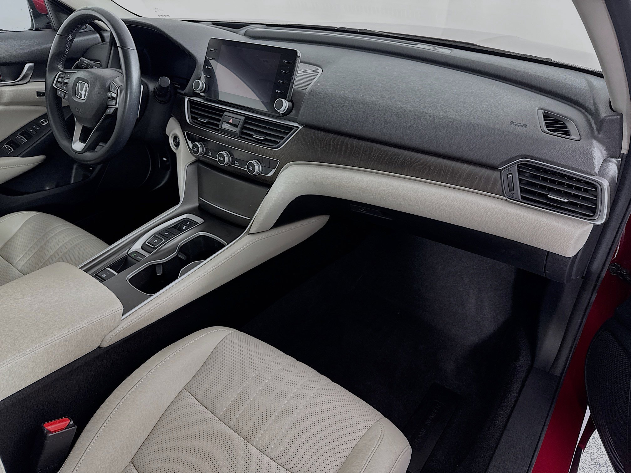 Certified 2021 Honda Accord Touring image 30