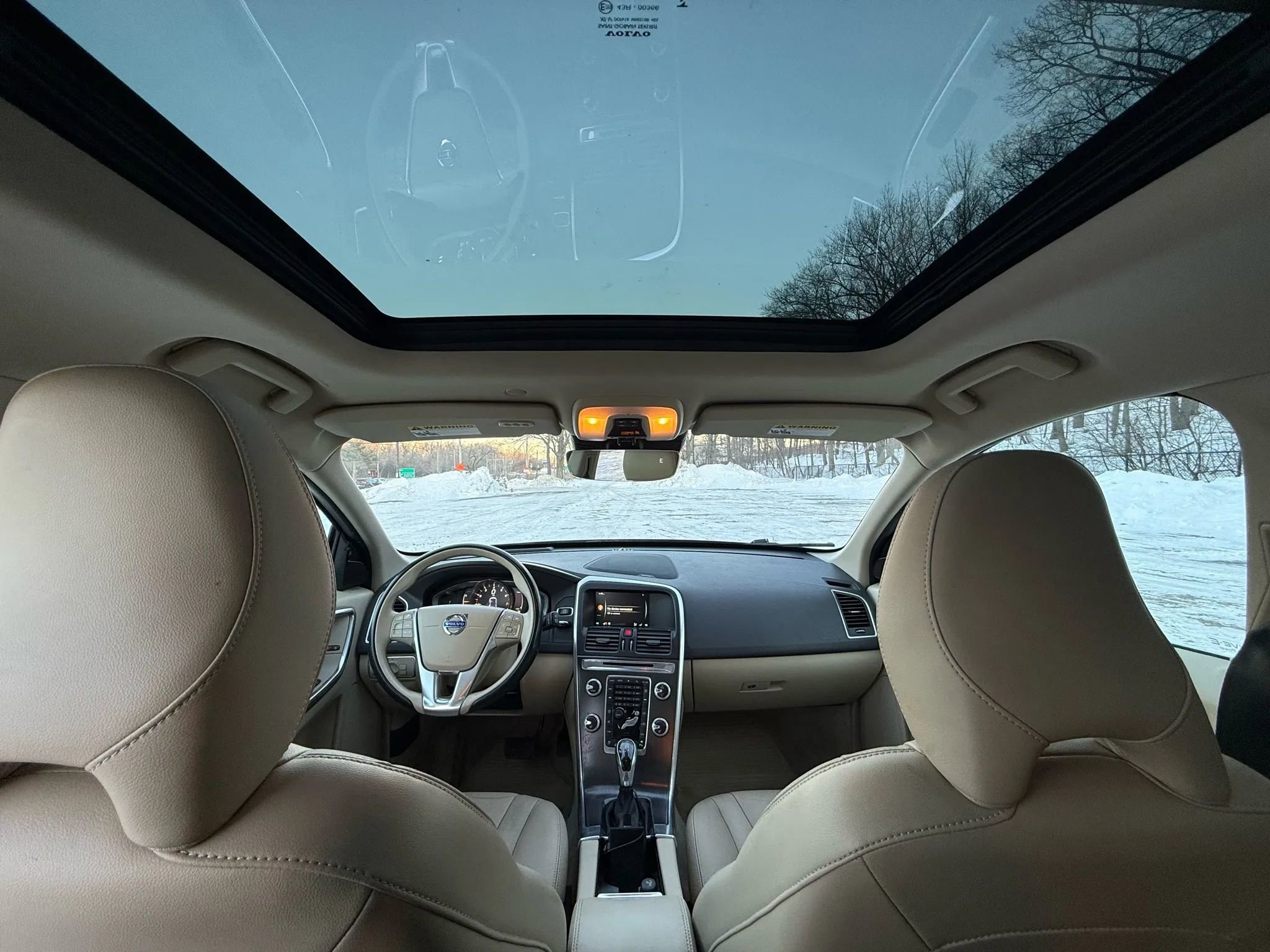 Used 2015 Volvo XC60 T5 Platinum FWD image 16