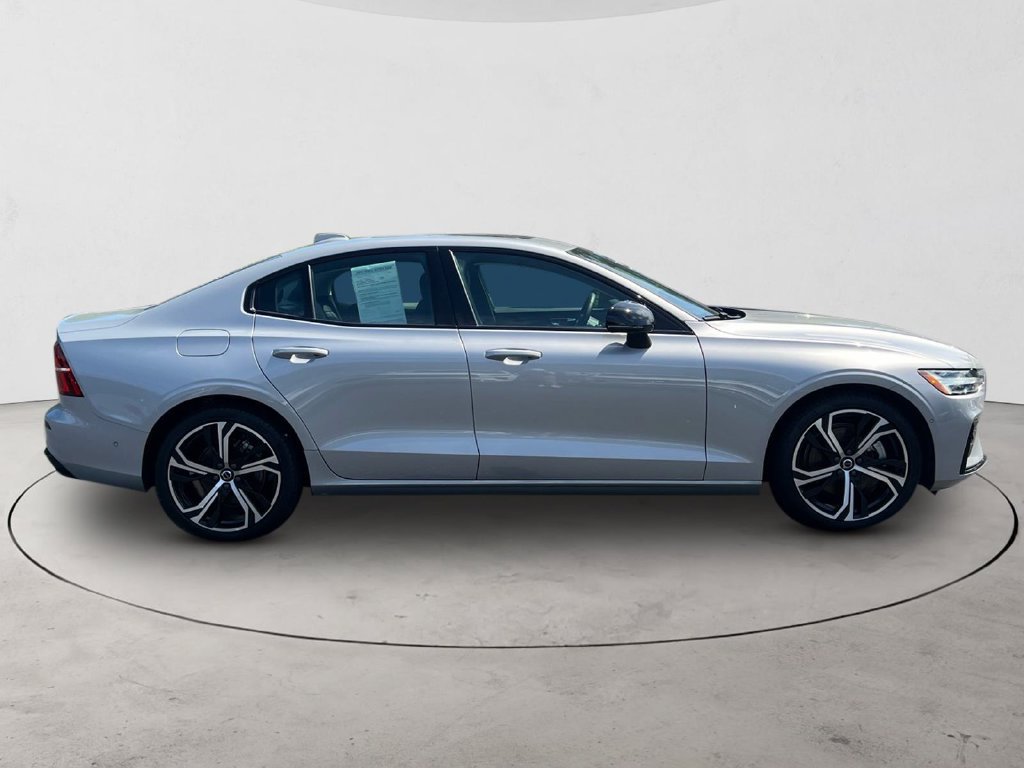 Certified 2025 Volvo S60 B5 Plus AWD/4WD image 6
