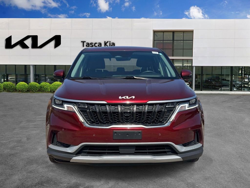 Used 2024 Kia Carnival EX FWD image 2