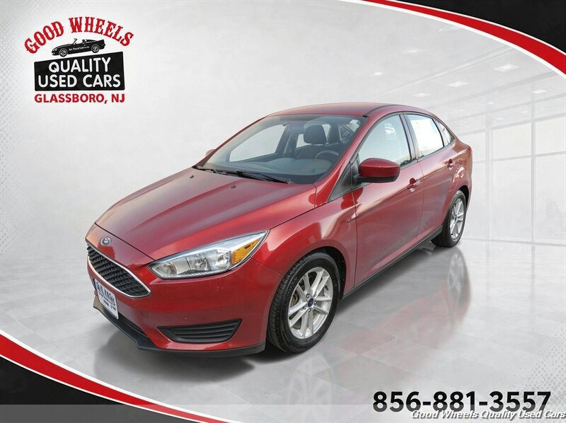Used 2018 Ford Focus SE FWD image 1