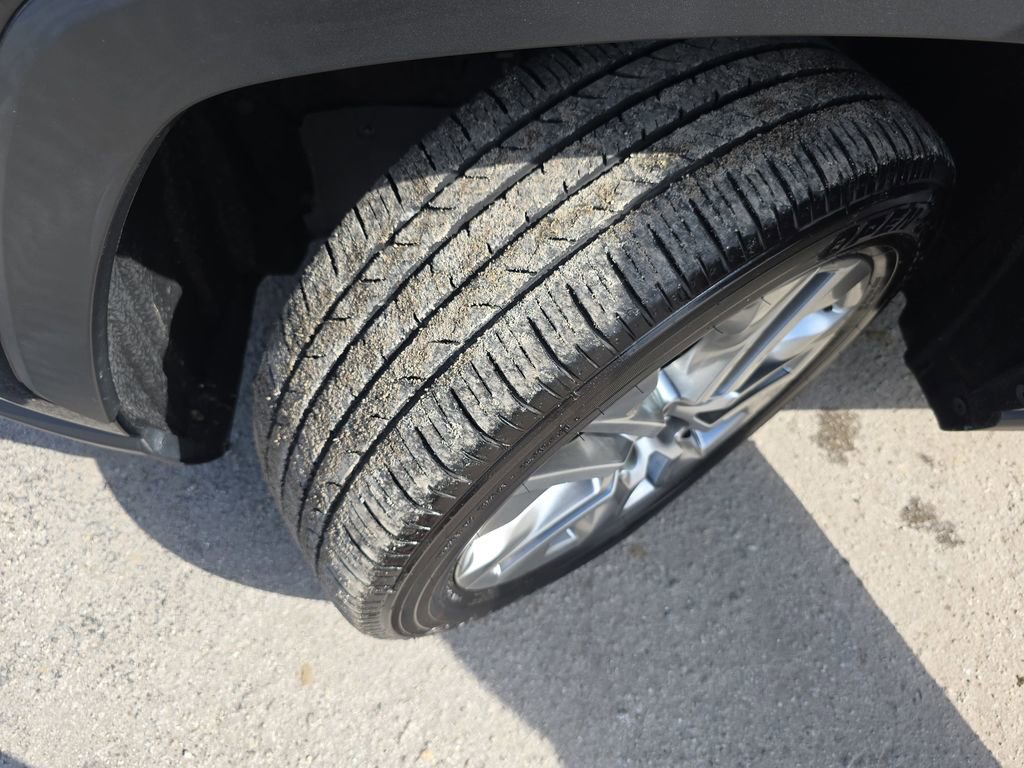 Used 2022 Toyota RAV4 Limited w/ Limited Grade Weather Package image 28