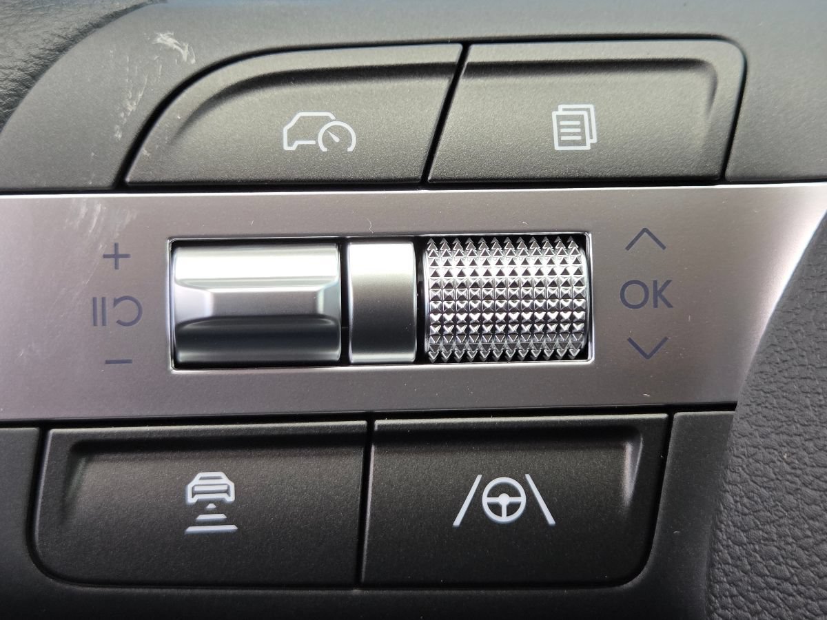 New 2027 Hyundai Kona SE AWD/4WD image 31