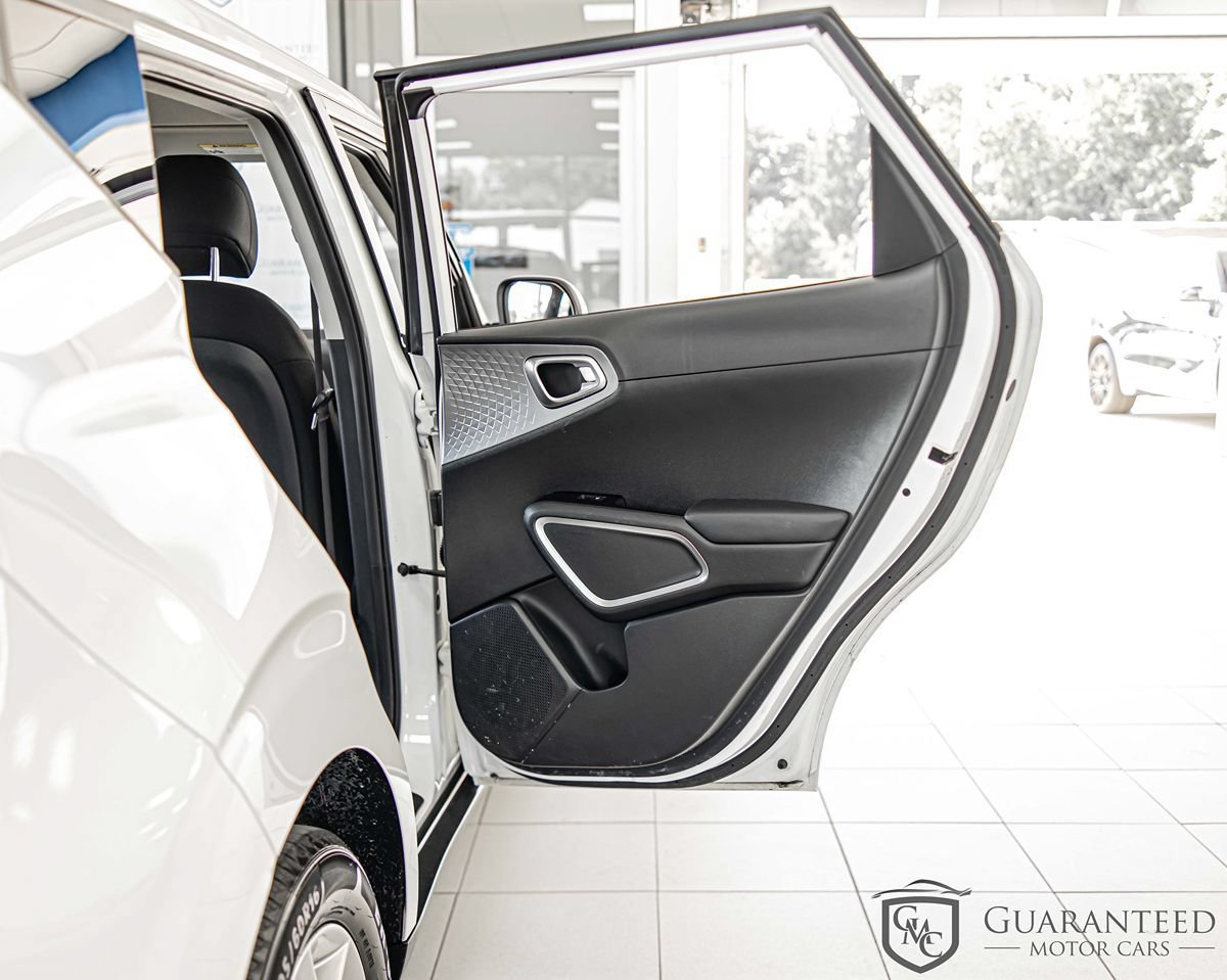 Used 2023 Kia Soul LX w/ Option Group 015 FWD image 36