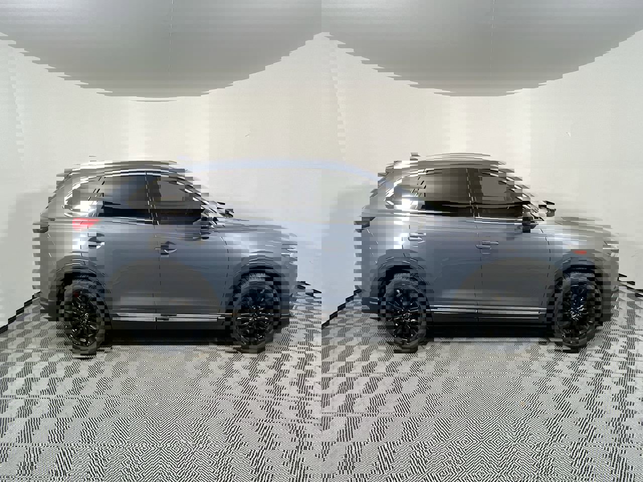 Used 2022 MAZDA CX-9 Carbon Edition image 2