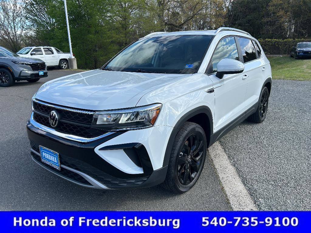 Used 2022 Volkswagen Taos SE AWD/4WD image 2